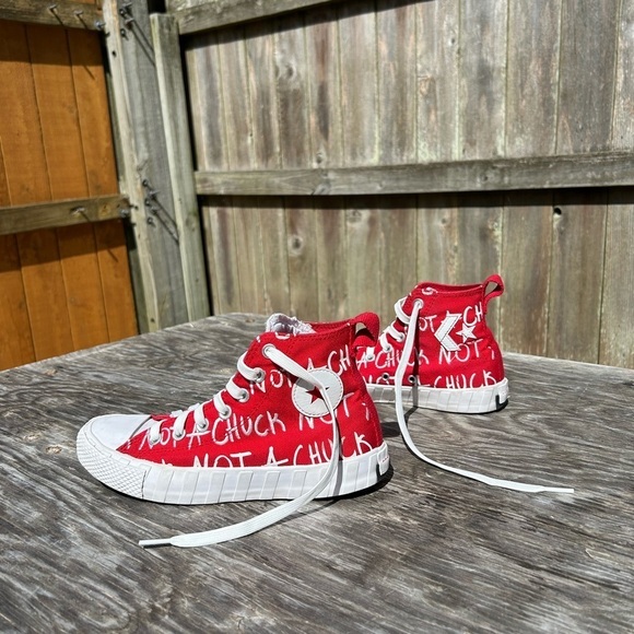Converse UNT1TL3D Not A Chuck Hi kids  Size‎ 4 Shoes Red CTAS High Sneakers - Picture 1 of 7